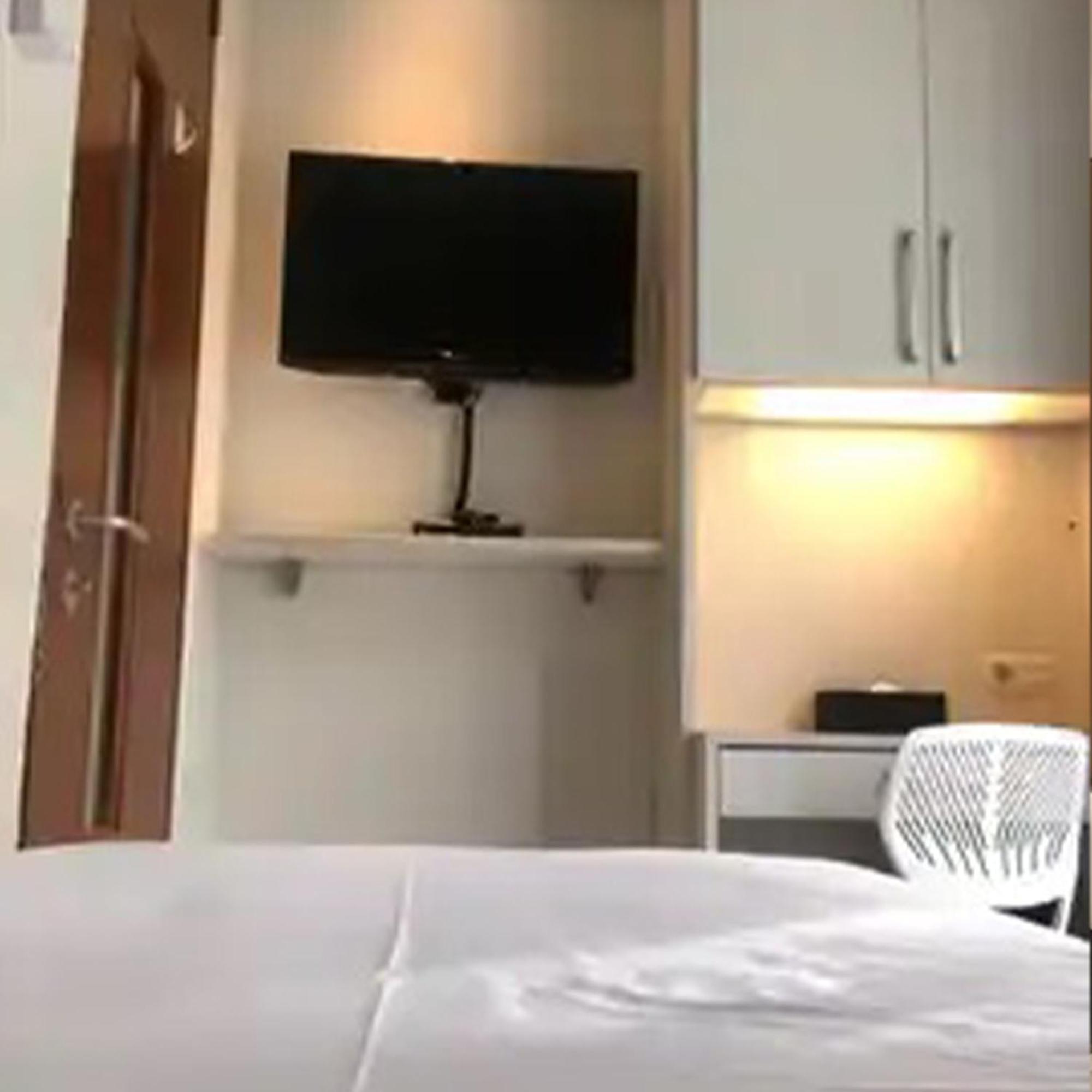 Bening Boutique Hotel Managed By Salak Hospitality Bekasi Zewnętrze zdjęcie