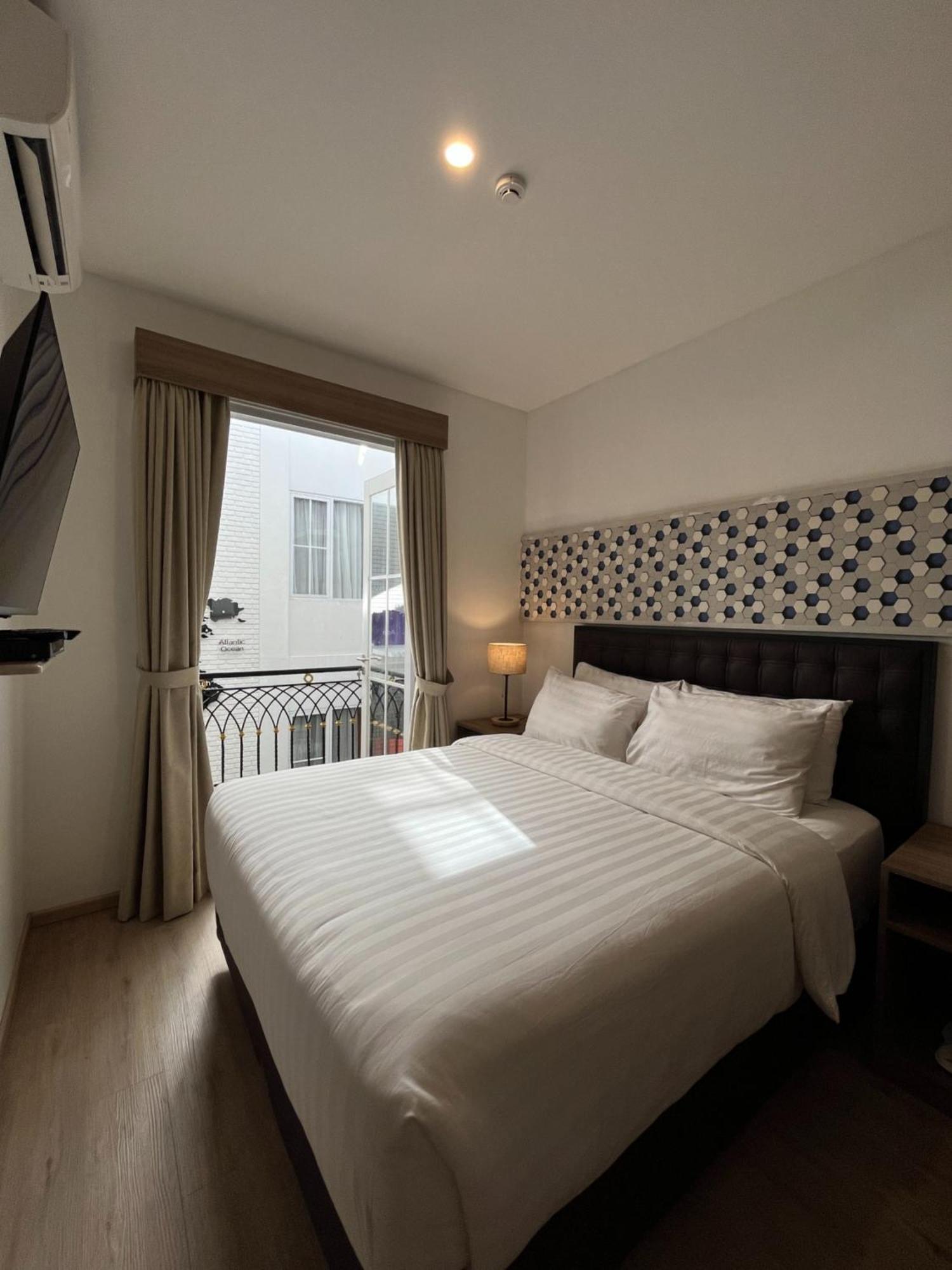 Bening Boutique Hotel Managed By Salak Hospitality Bekasi Zewnętrze zdjęcie