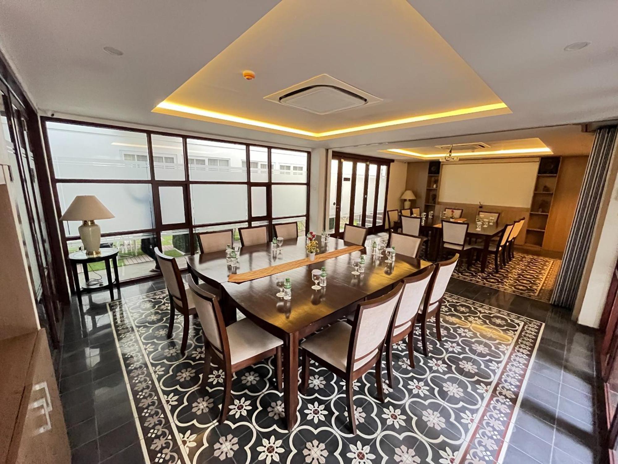 Bening Boutique Hotel Managed By Salak Hospitality Bekasi Zewnętrze zdjęcie